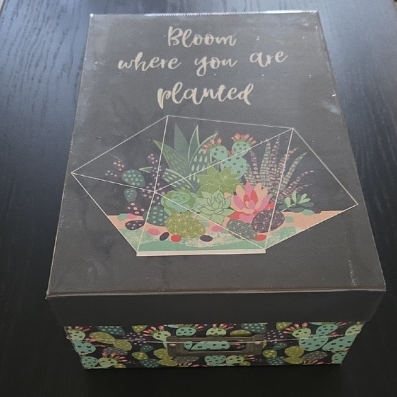 Photo Storage Box - Picture 3 of 3